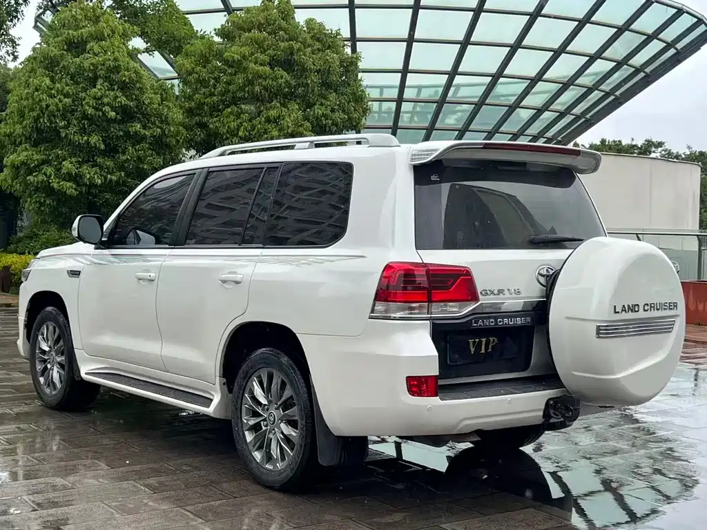 Toyota Land Cruiser 2020 — фото 4