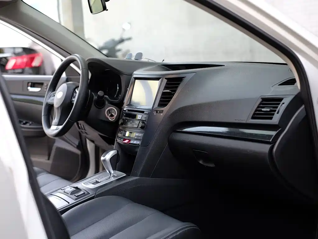 Subaru Outback 2014 — фото 33