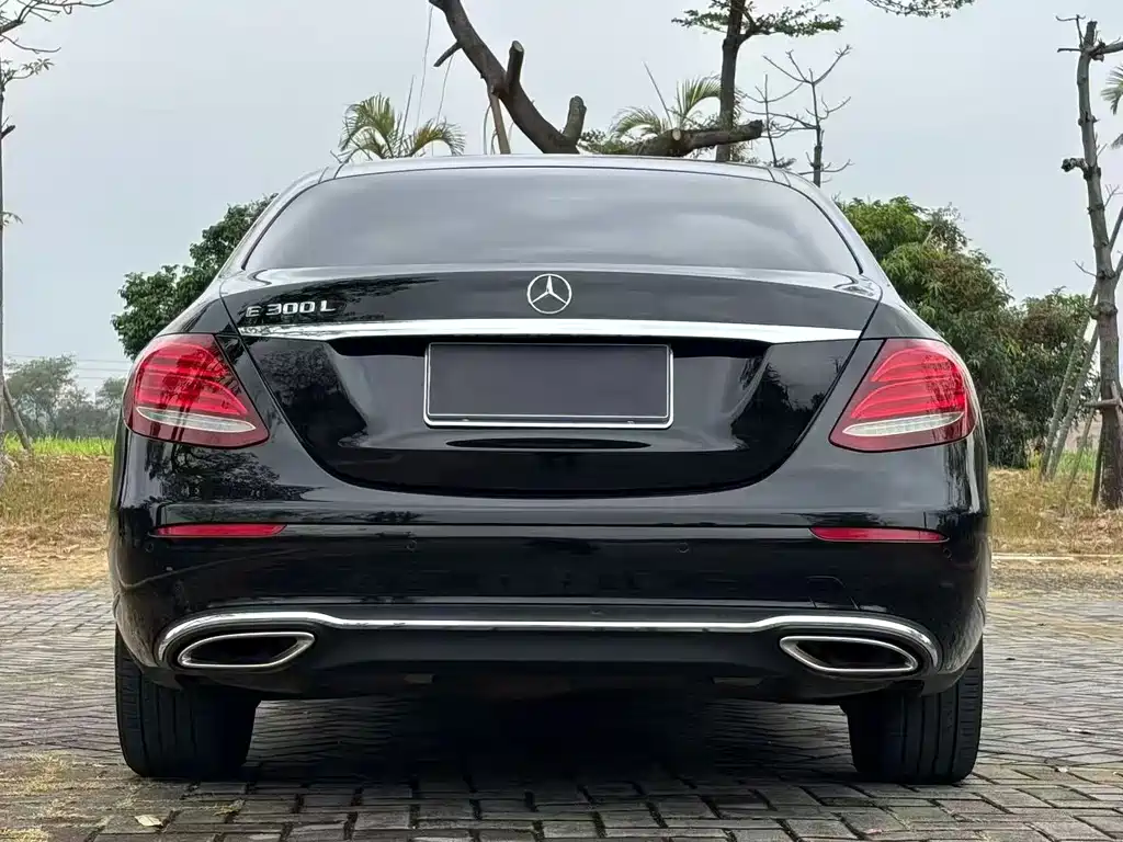 Mercedes-Benz E-Class 2018 — фото 8