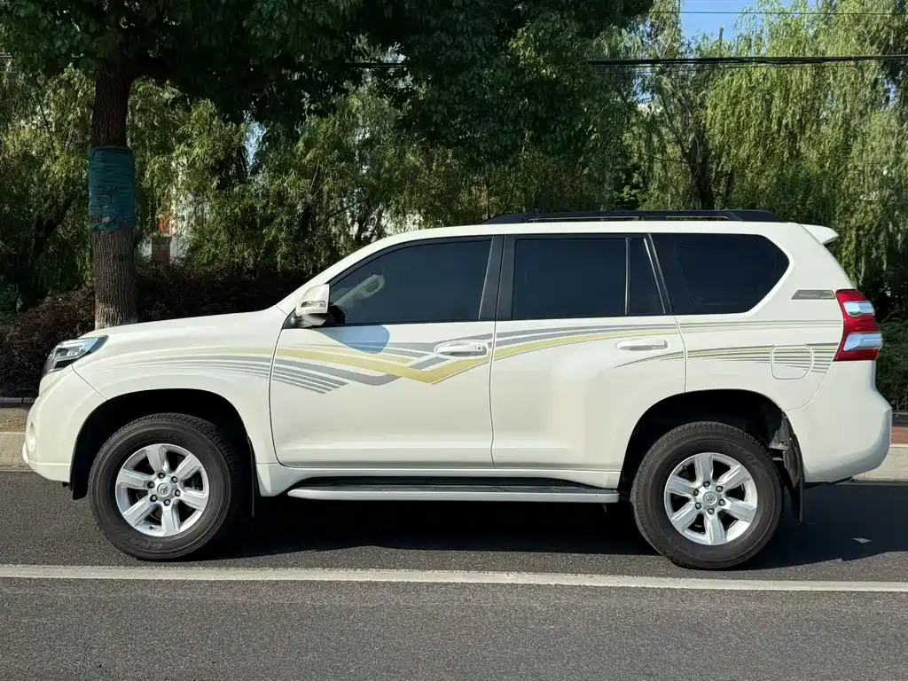 Toyota Prado 2017 — фото 4