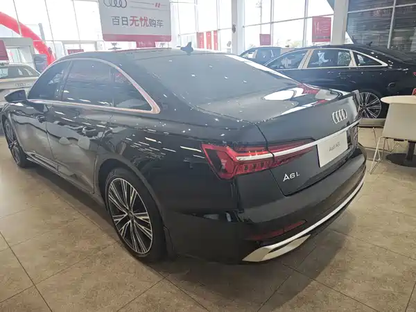 Audi A6L 2023
