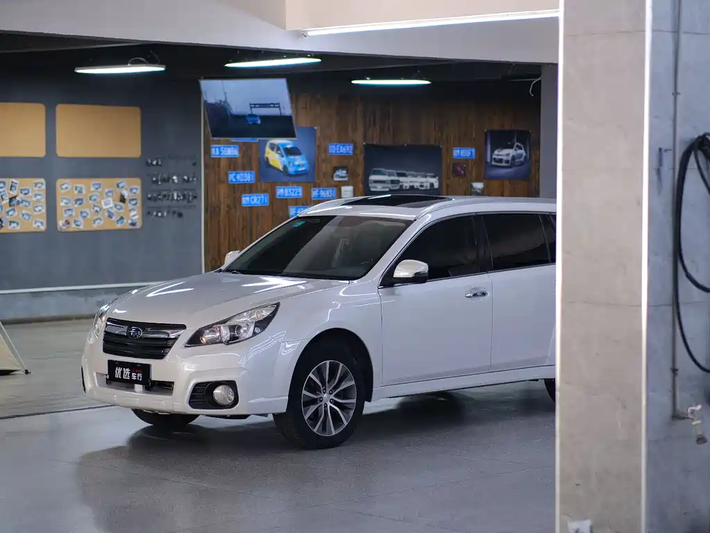 Subaru Outback 2014 — фото 3