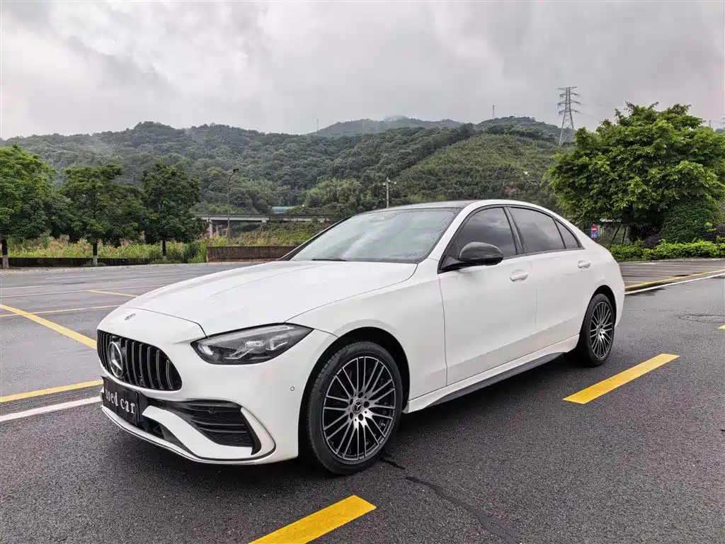 Mercedes-Benz C-Class 2023 — фото 1