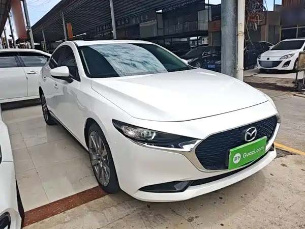 Mazda 3 Axela 2021