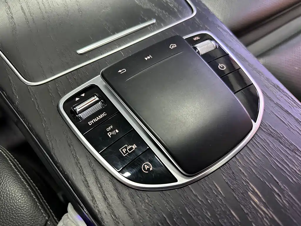 Mercedes-Benz C-Class 2021 — фото 10
