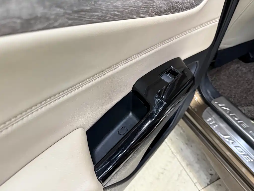 Honda Jade 2018 — фото 16