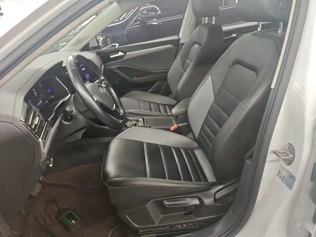 Volkswagen Sagitar 2021 — фото 15