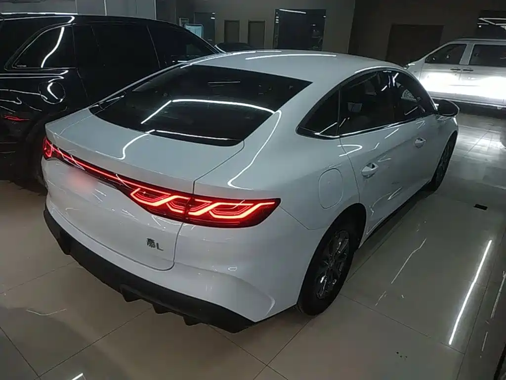 BYD Qin L 2026 — фото 7