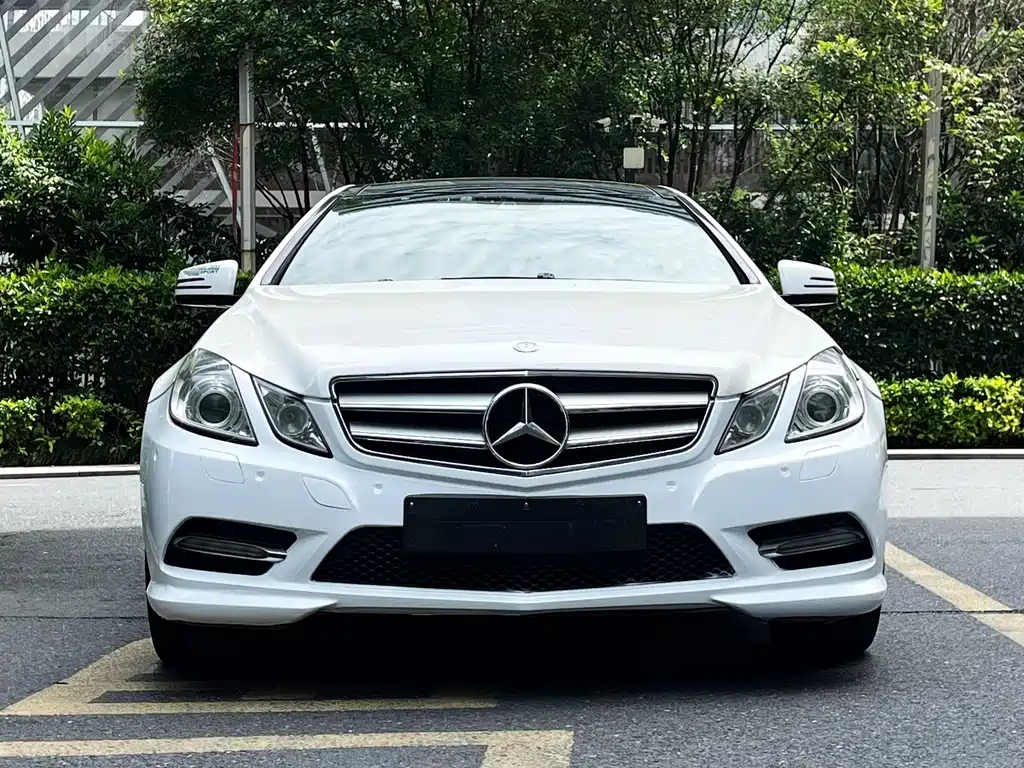 Mercedes-Benz E-Class 2013 — фото 3