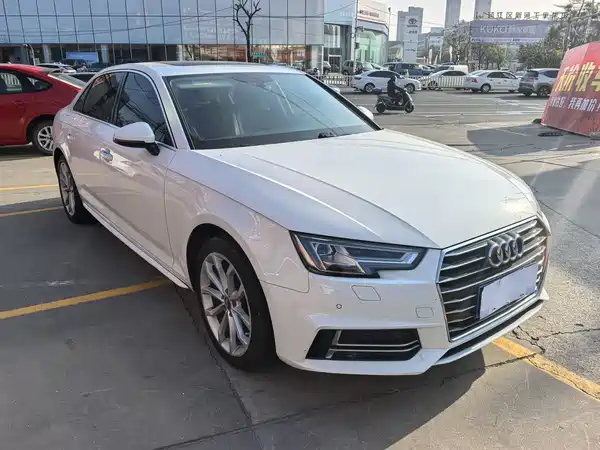 Audi A4L 2019