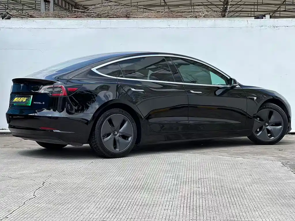 Tesla Model 3 2020 — фото 8