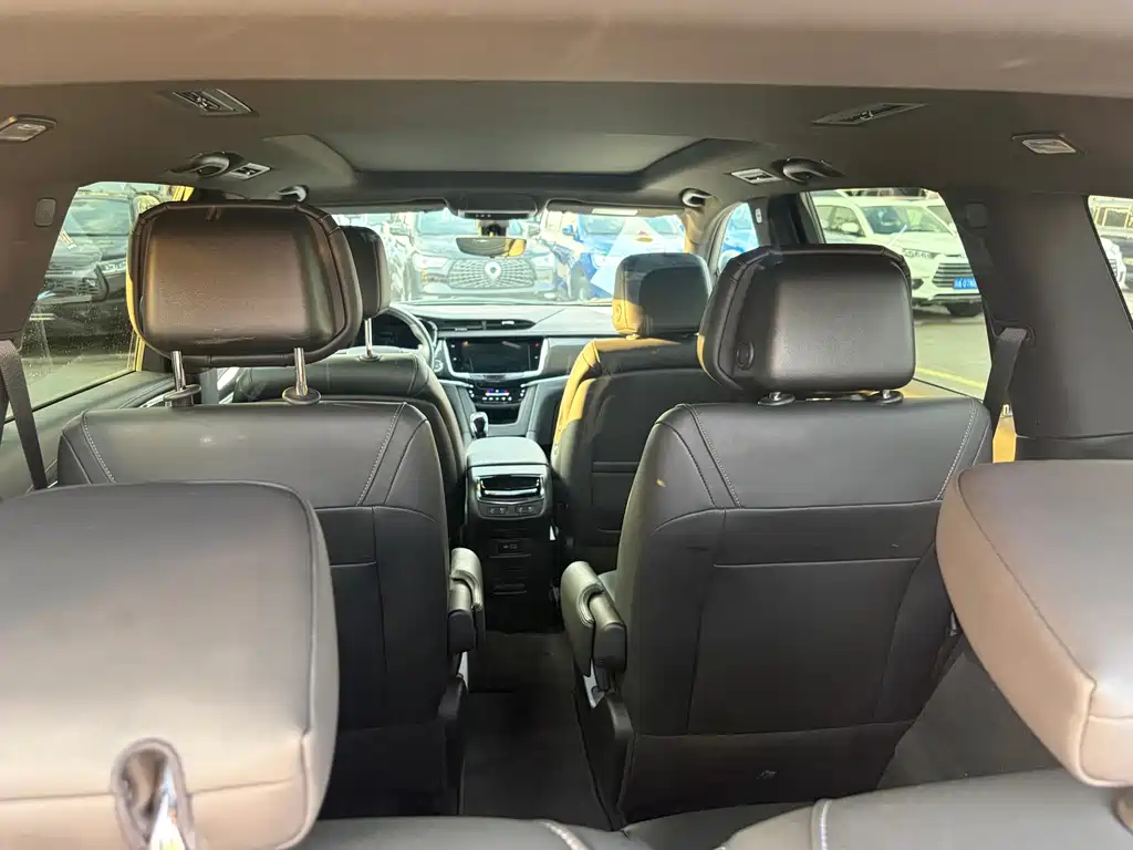 Cadillac XT6 2024 — фото 14