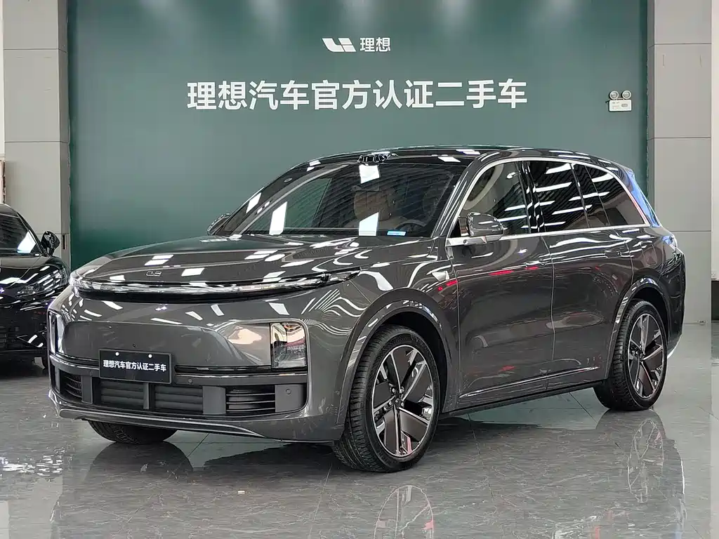 Li Auto Li L8 2025