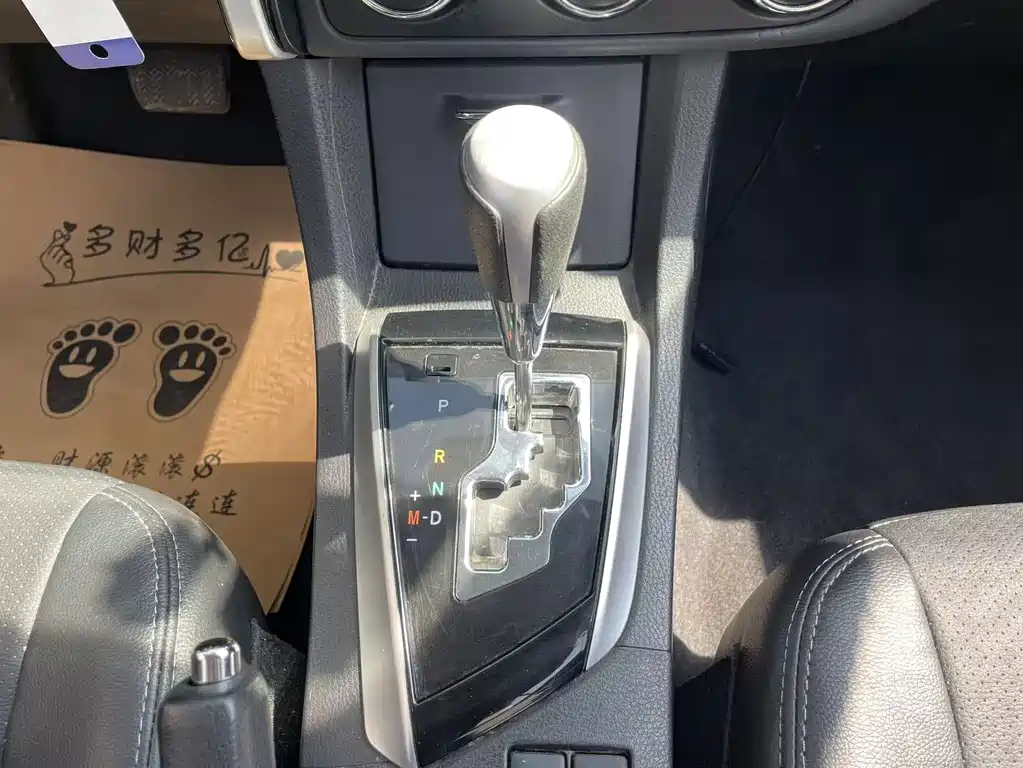 Toyota Corolla 2018 — фото 17