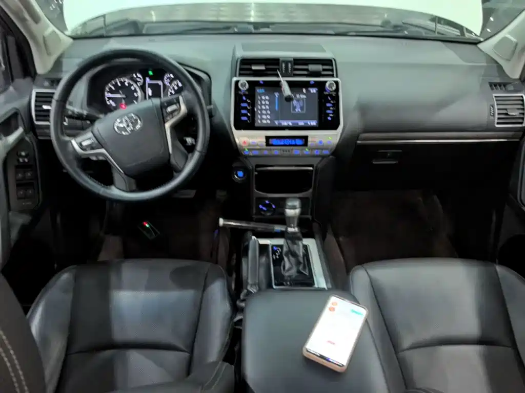 Toyota Prado 2018 — фото 10