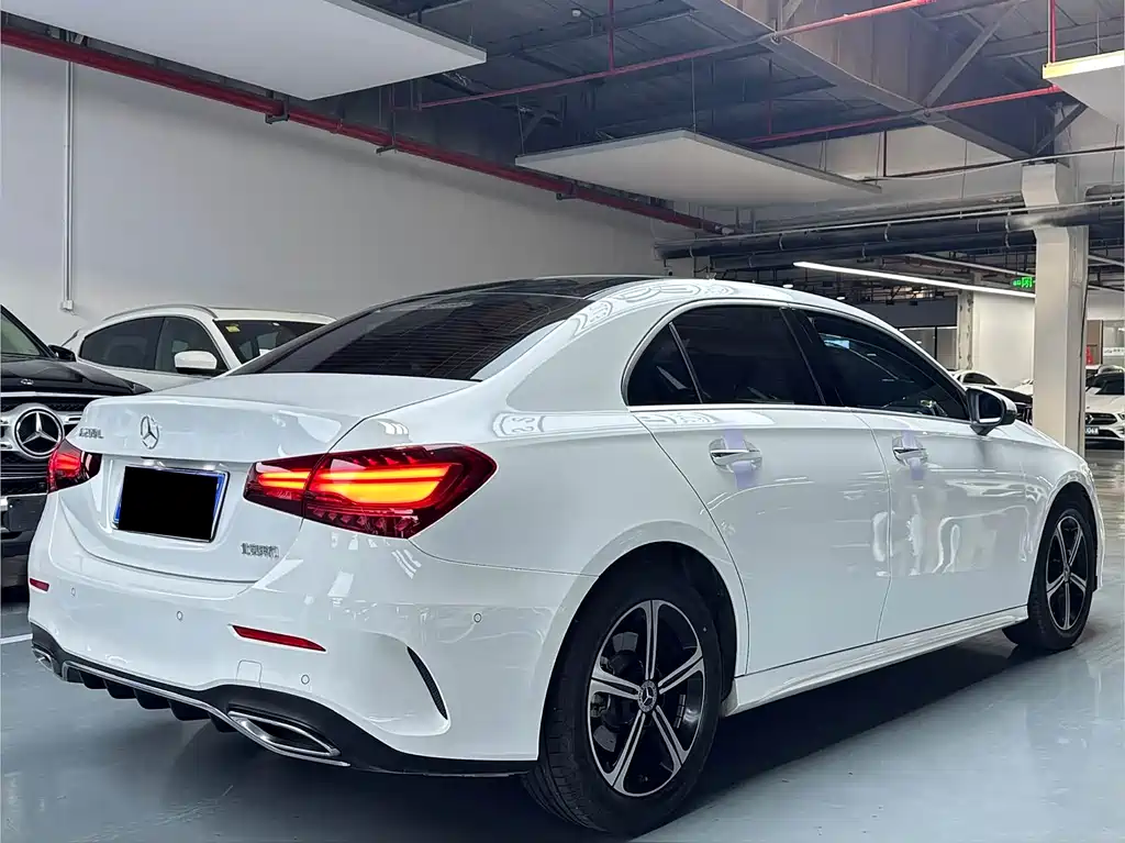 Mercedes-Benz A-Class 2023 — фото 18