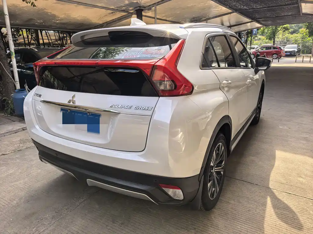 Mitsubishi Eclipse Cross 2019 — фото 17