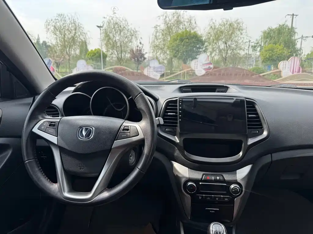 Changan Eado XT 2015 — фото 17