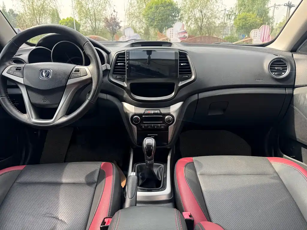 Changan Eado XT 2015 — фото 18