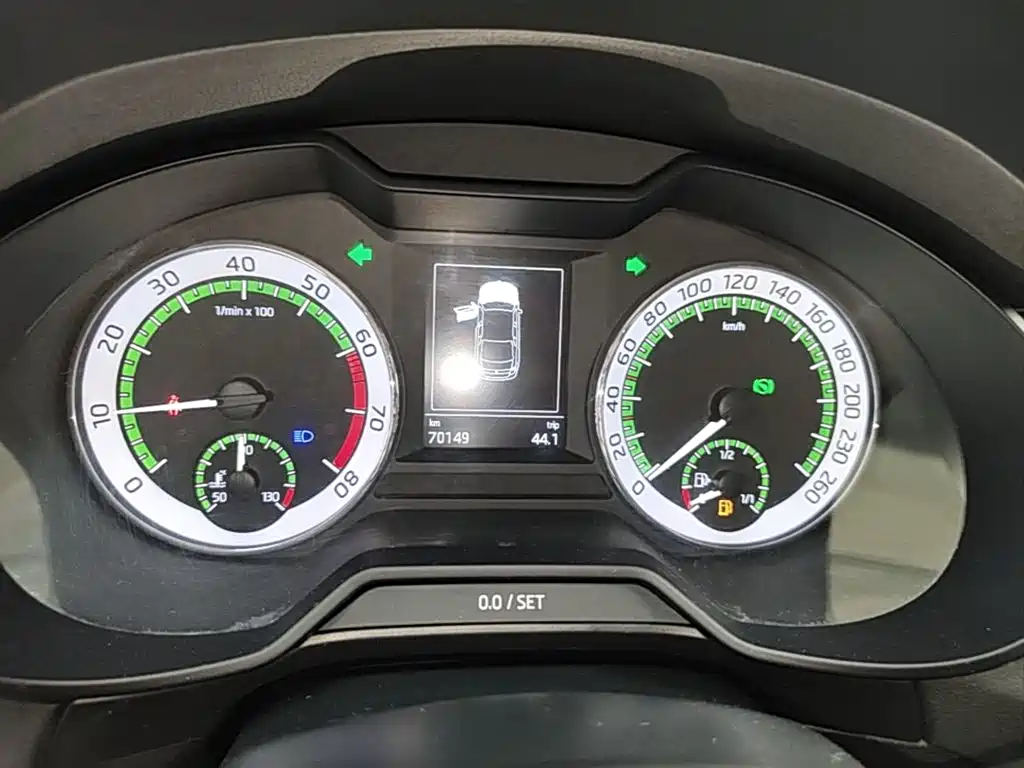 Skoda Octavia 2018 — фото 12