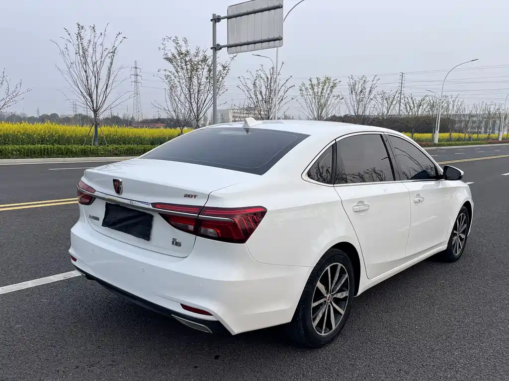 Roewe i6 Classic 2018 — фото 6