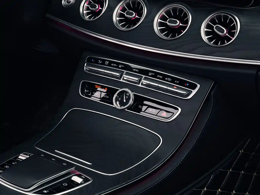 Mercedes-Benz E-Class 2019 — фото 9