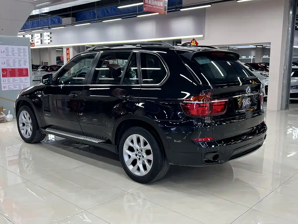 BMW X5 2011 — фото 10