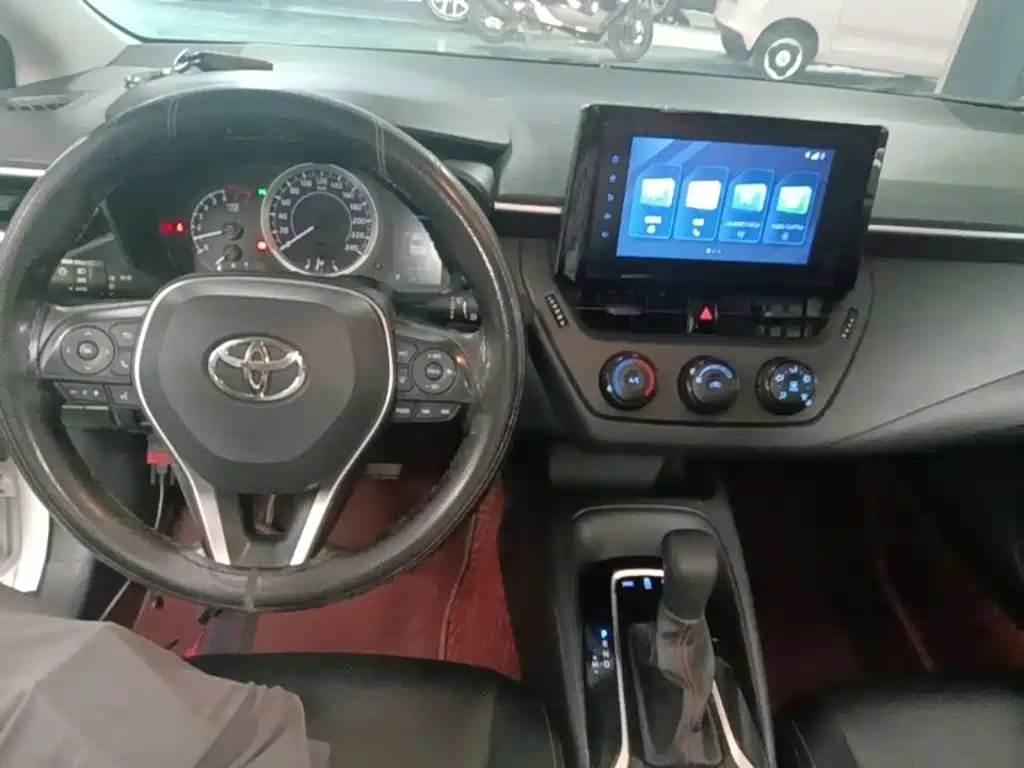 Toyota Corolla 2022 — фото 10