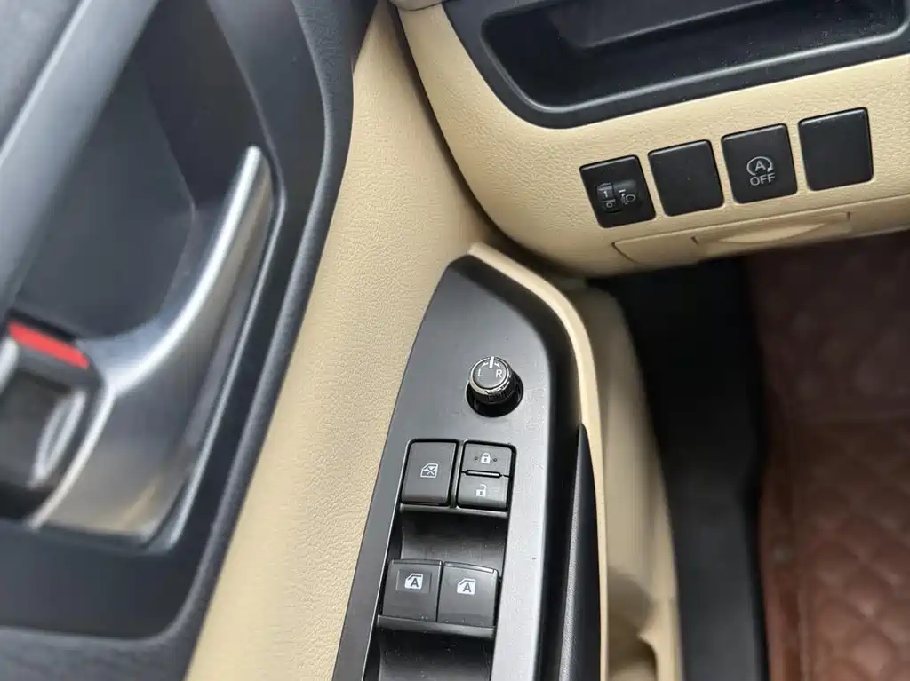 Toyota Highlander 2020 — фото 17