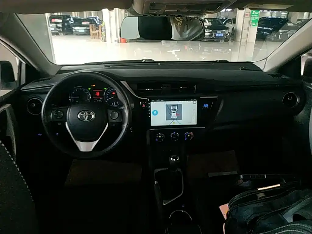 Toyota Corolla 2019 — фото 10