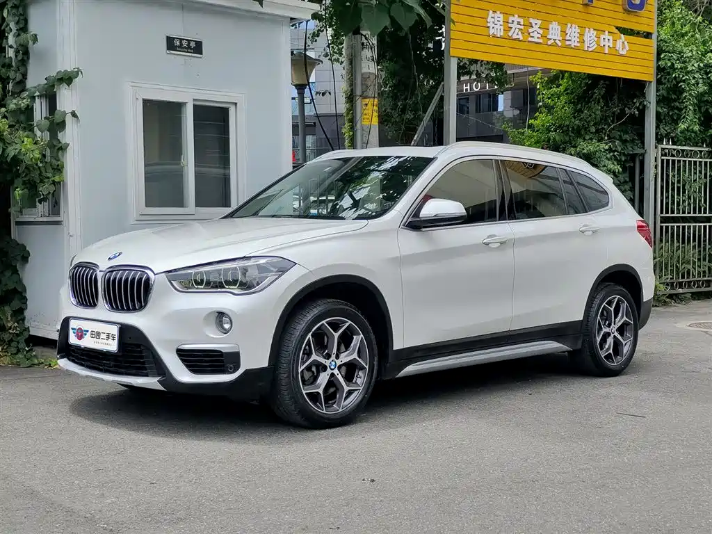 BMW X1 2019 — фото 1