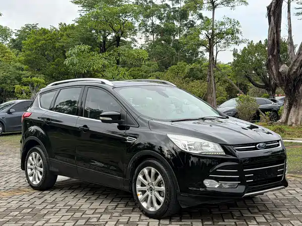 Ford Kuga 2015
