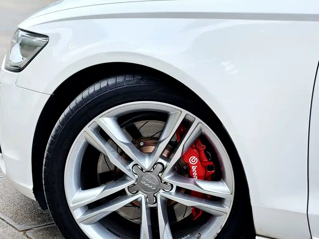 Audi A6L 2013 — фото 16