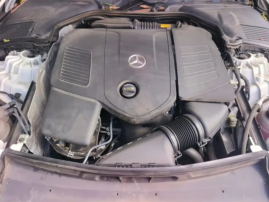 Mercedes-Benz C-Class 2023 — фото 10