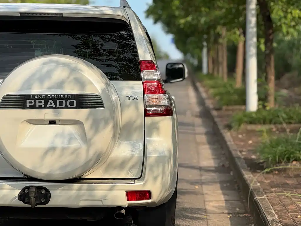 Toyota Prado 2017 — фото 15