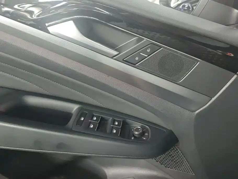 Volkswagen Passat 2023