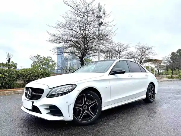 Mercedes-Benz C-Class 2021