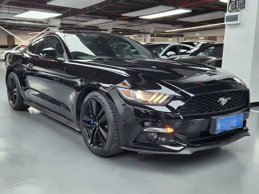 Ford Mustang 2018 — фото 3