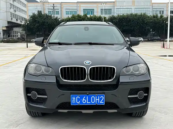 BMW X6 2012