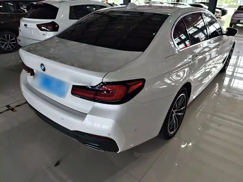 BMW 5 Series 2024