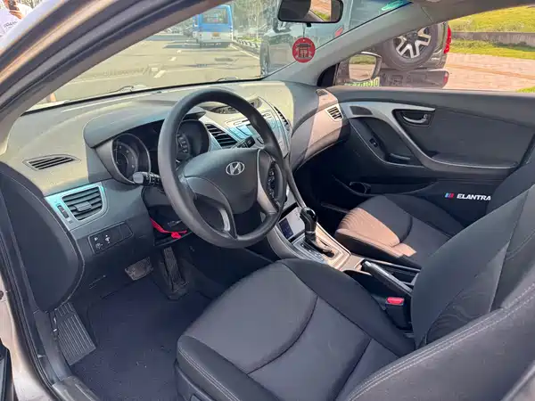 Hyundai Elantra Langdong 2015