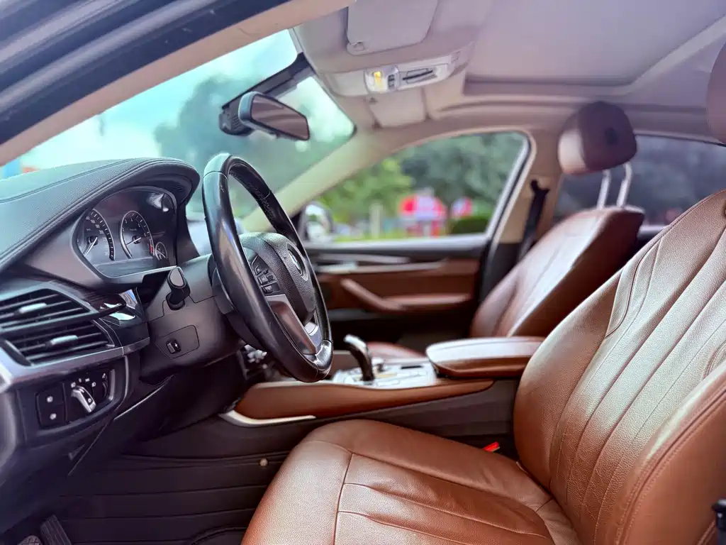 BMW X6 2015 — фото 8