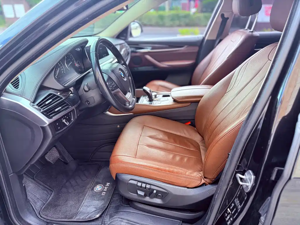 BMW X6 2015 — фото 9