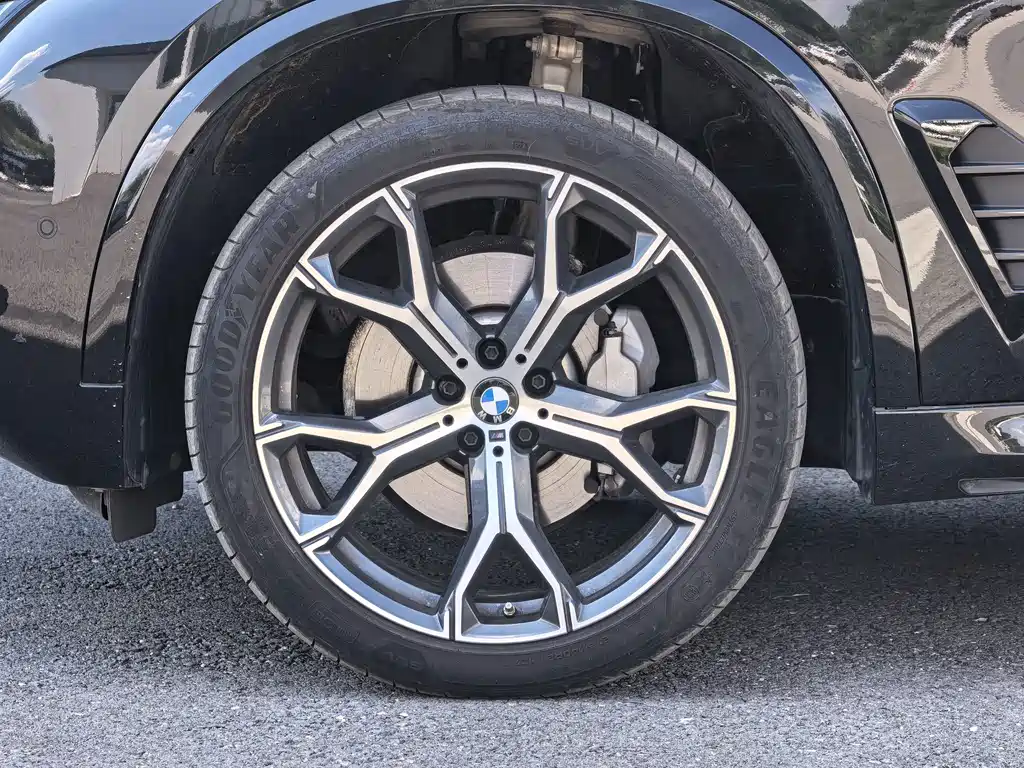 BMW X5 2025 — фото 4