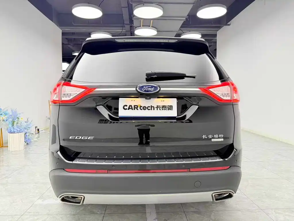 Ford Edge 2019 — фото 5
