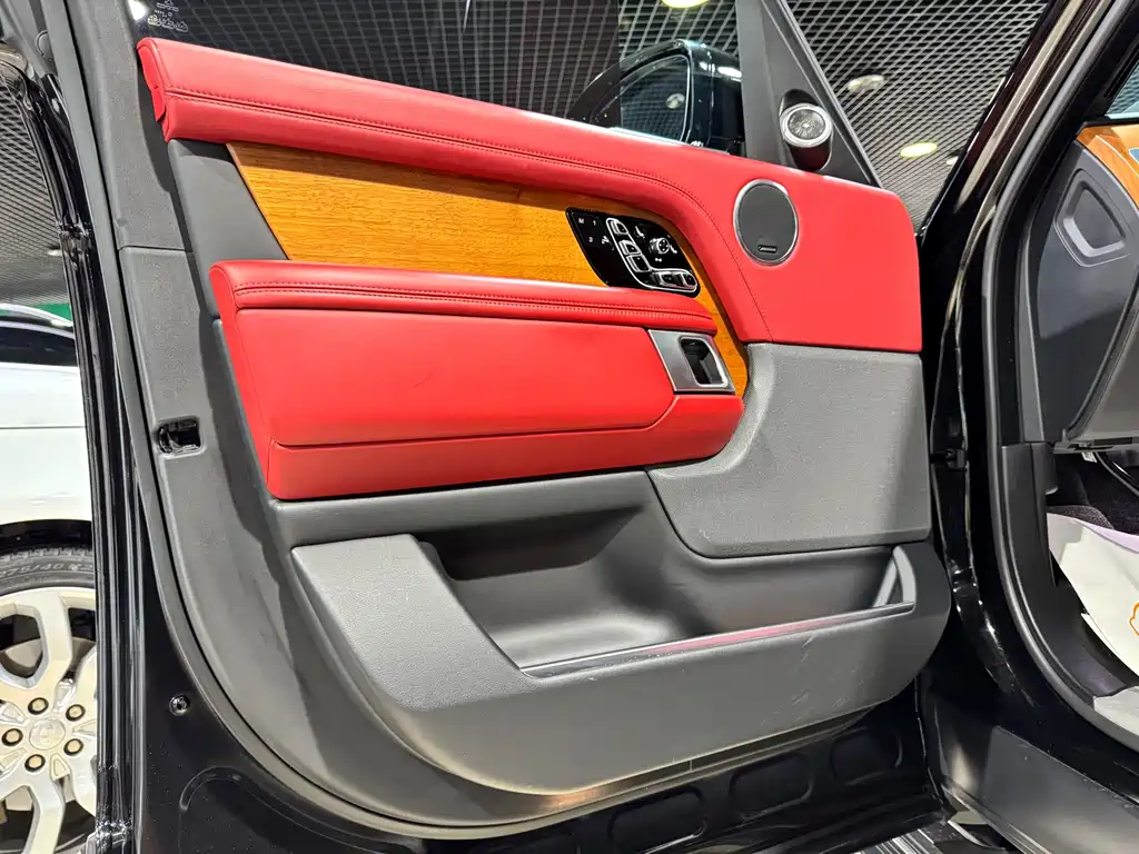 Land Rover Range Rover 2019 — фото 12