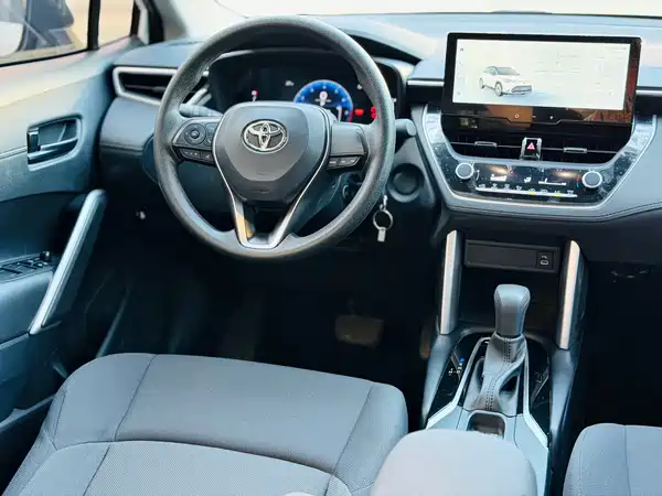 Toyota Frontlander 2024