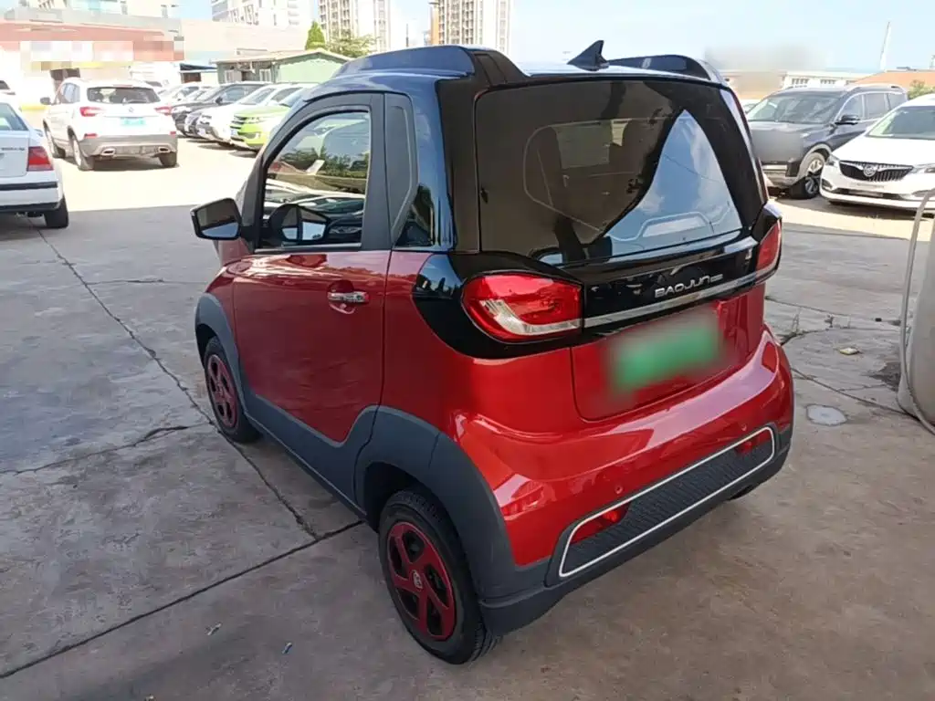 Baojun E100 2020