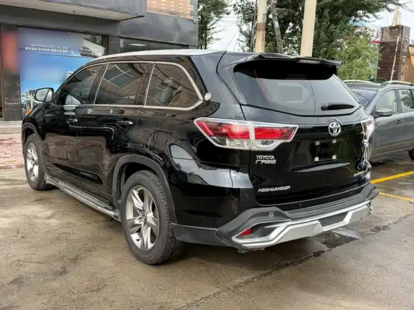 Toyota Highlander 2016