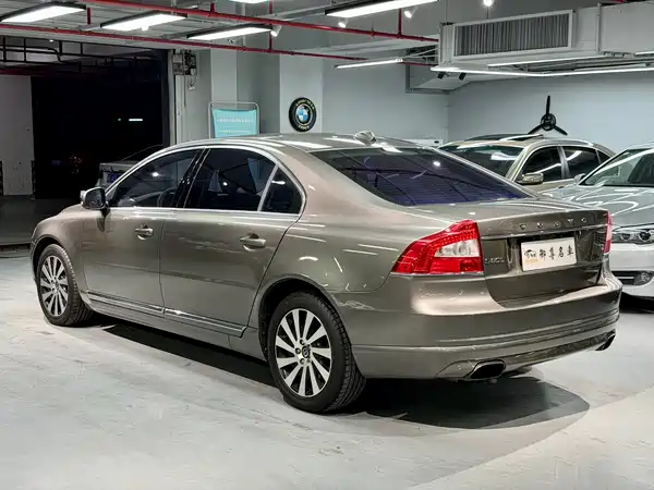 Volvo S80L 2014